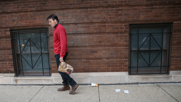 Illustration for article titled 5 Photos Of Patrick Swayze Littering That We Feel Like We’ve Respectfully Withheld For Long Enough